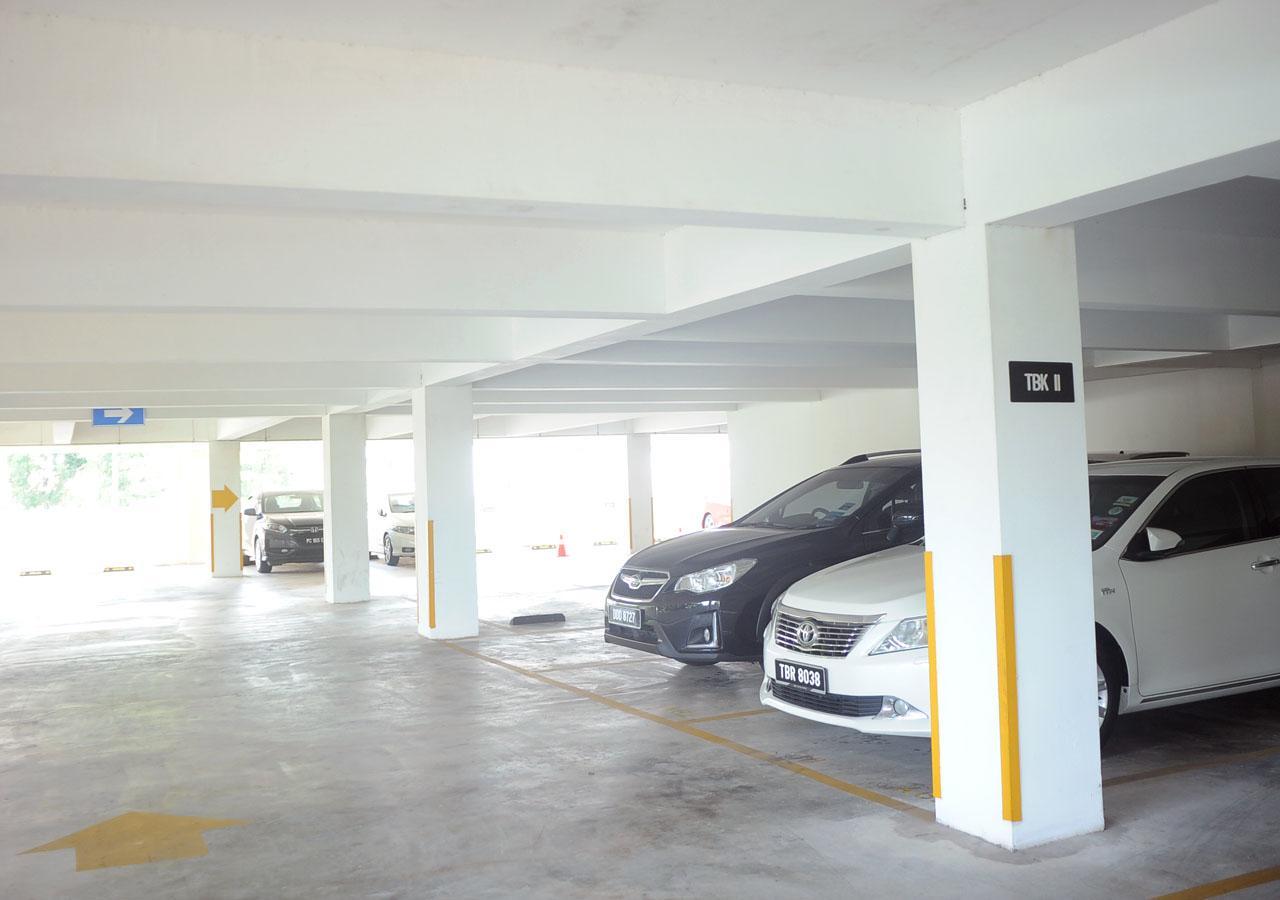 Seaview Holiday Apartment 2 - Free Wifi & Netflix Kuala Terengganu Exterior foto